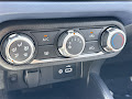 2023 Nissan Versa 1.6 SV
