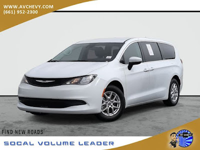 2023 Chrysler Voyager