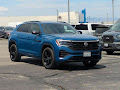 2025 Volkswagen Atlas Cross Sport 2.0T SEL R-Line Black