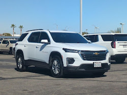 2023 Chevrolet Traverse LT